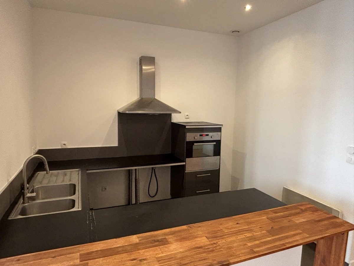 Appartement Place Gambetta à Bordeaux