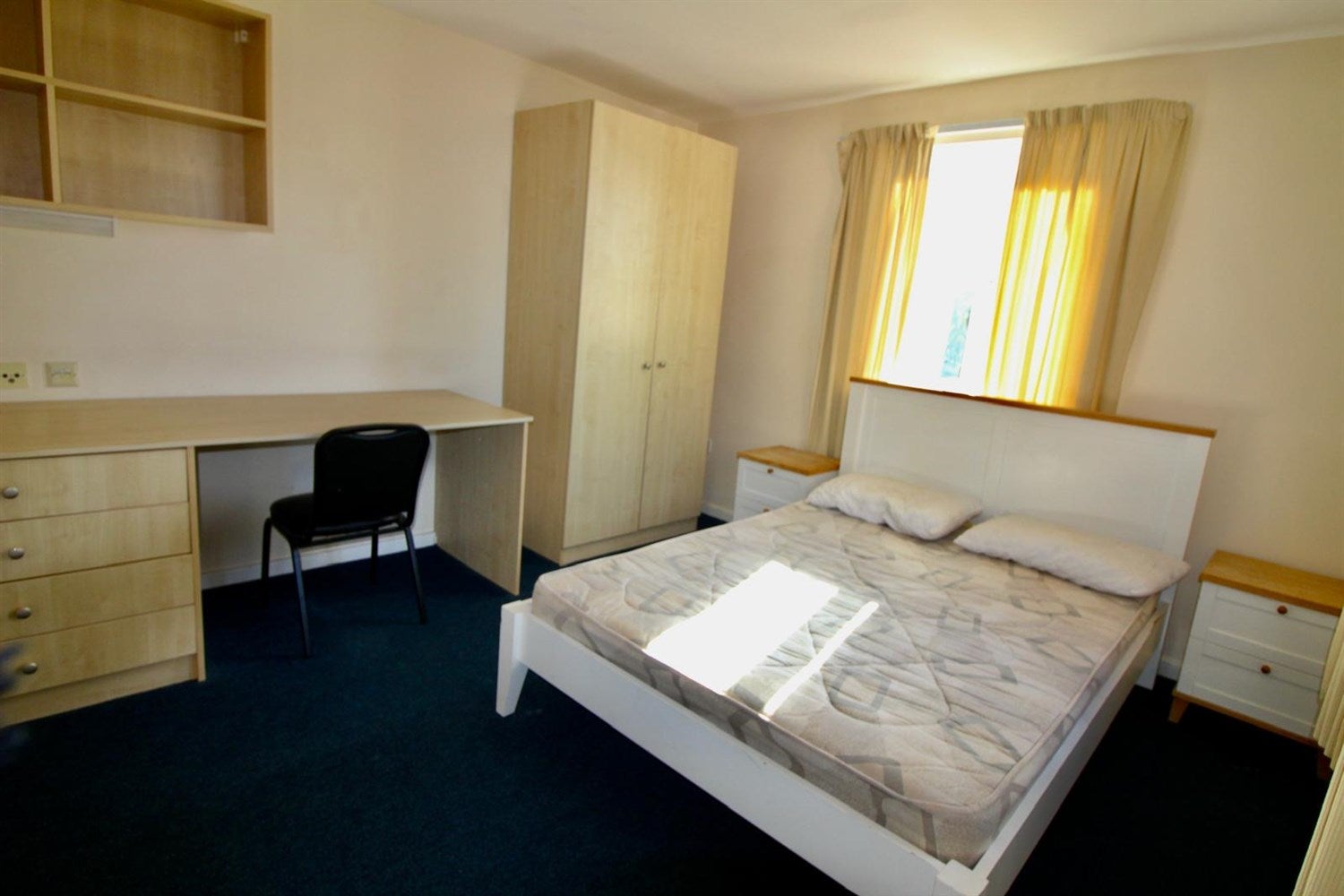 Flat Kirkley Close in Newcastle upon Tyne