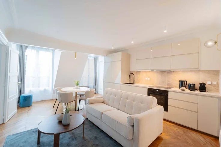 Flat Rue de Caumartin in Paris