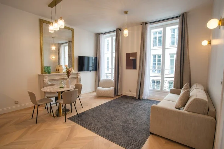 Flat Rue de Caumartin in Paris