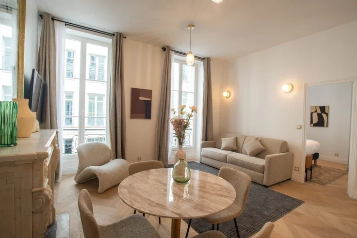 Flat Rue de Caumartin in Paris