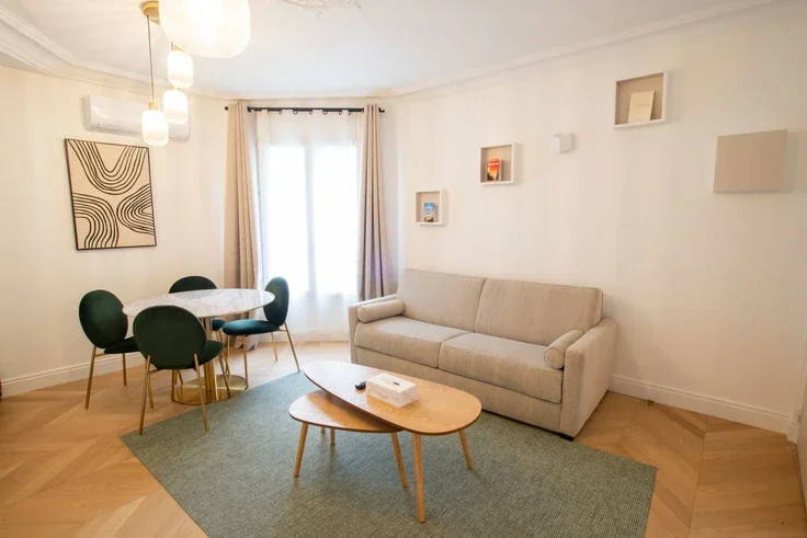 Flat Rue de Caumartin in Paris