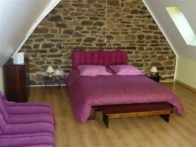 Room Chemin de la Clauzade in Saint-Germain-les-Vergnes