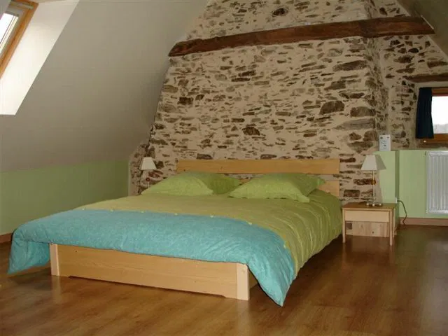 Room Chemin de la Clauzade in Saint-Germain-les-Vergnes
