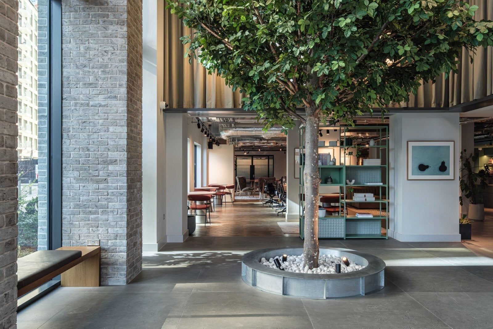 Flat Moat Street in Greater London