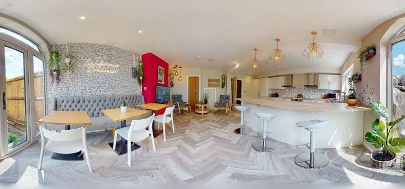 Room Ridgeway Drive in Greater London