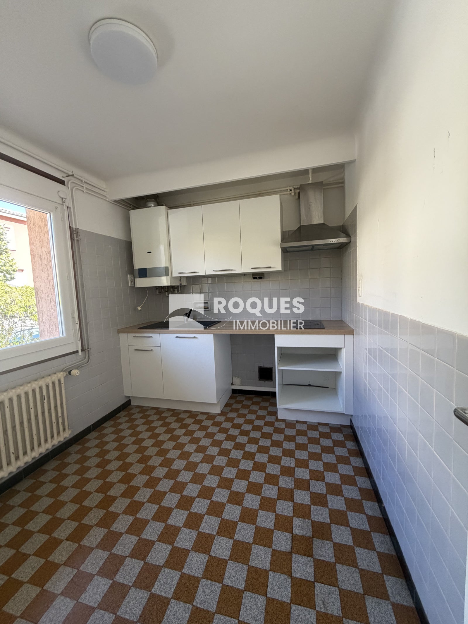 Flat Rue Claude Peyrot in Millau