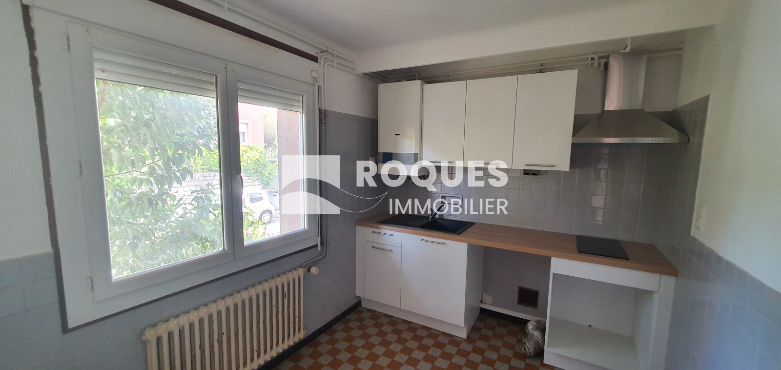 Flat Rue Claude Peyrot in Millau