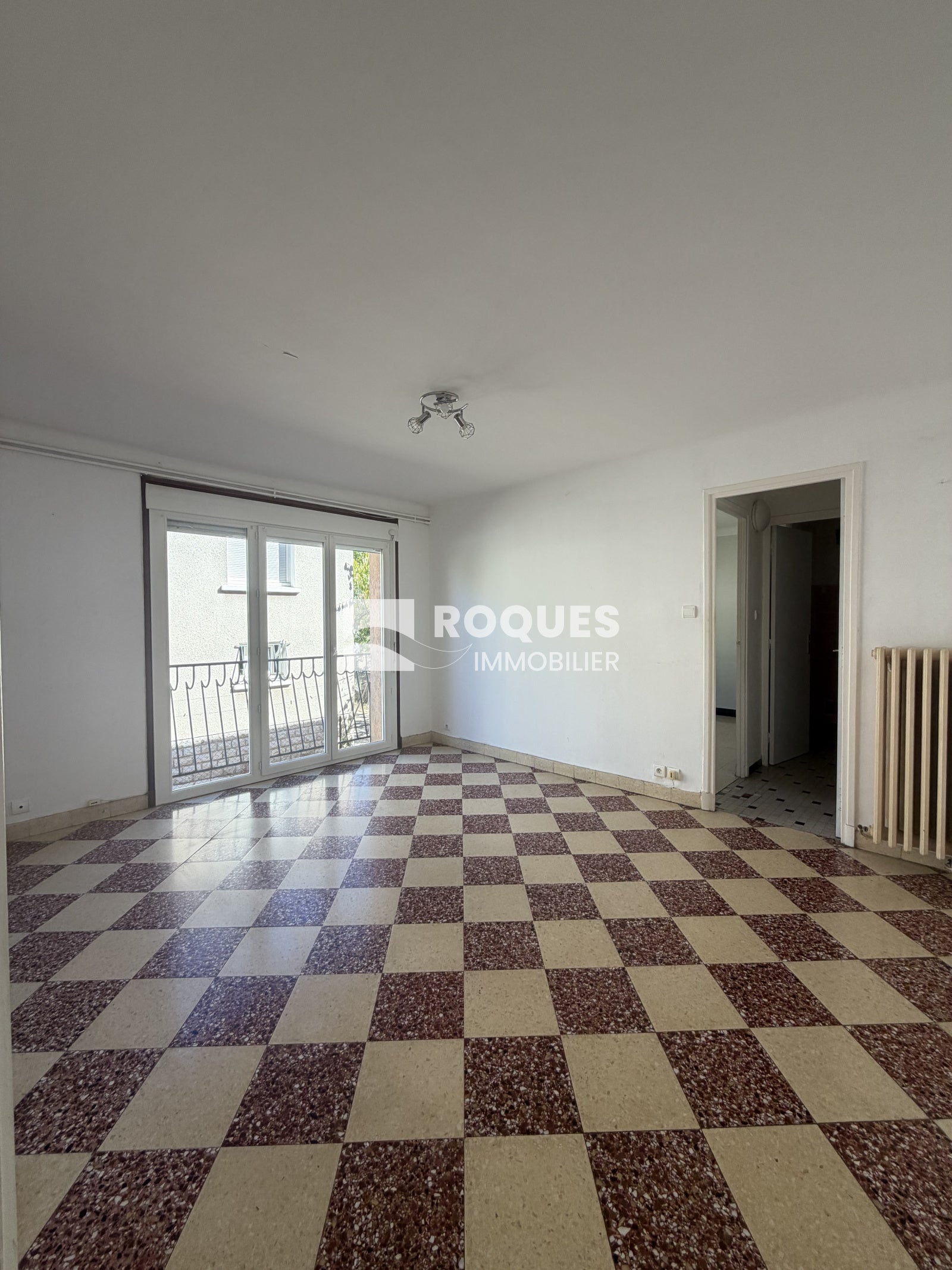 Flat Rue Claude Peyrot in Millau