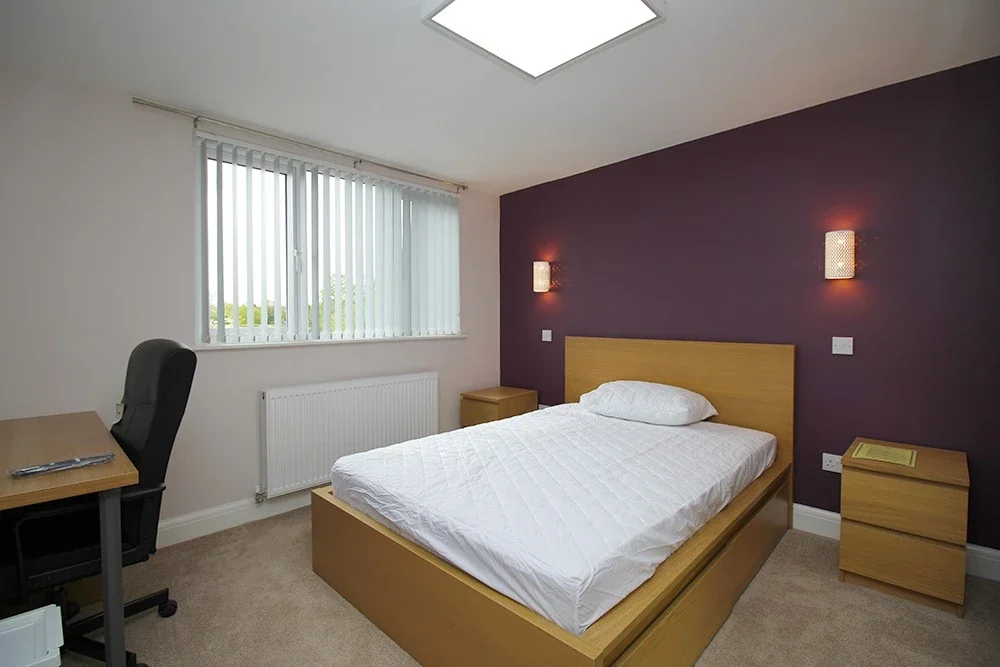Room Forest Road in Charnwood