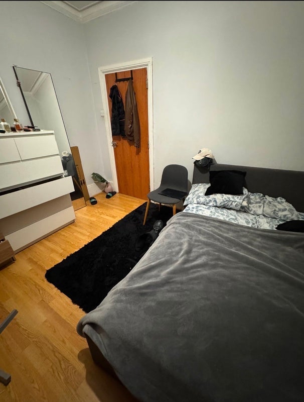 Room Woolwich Road in Greater London