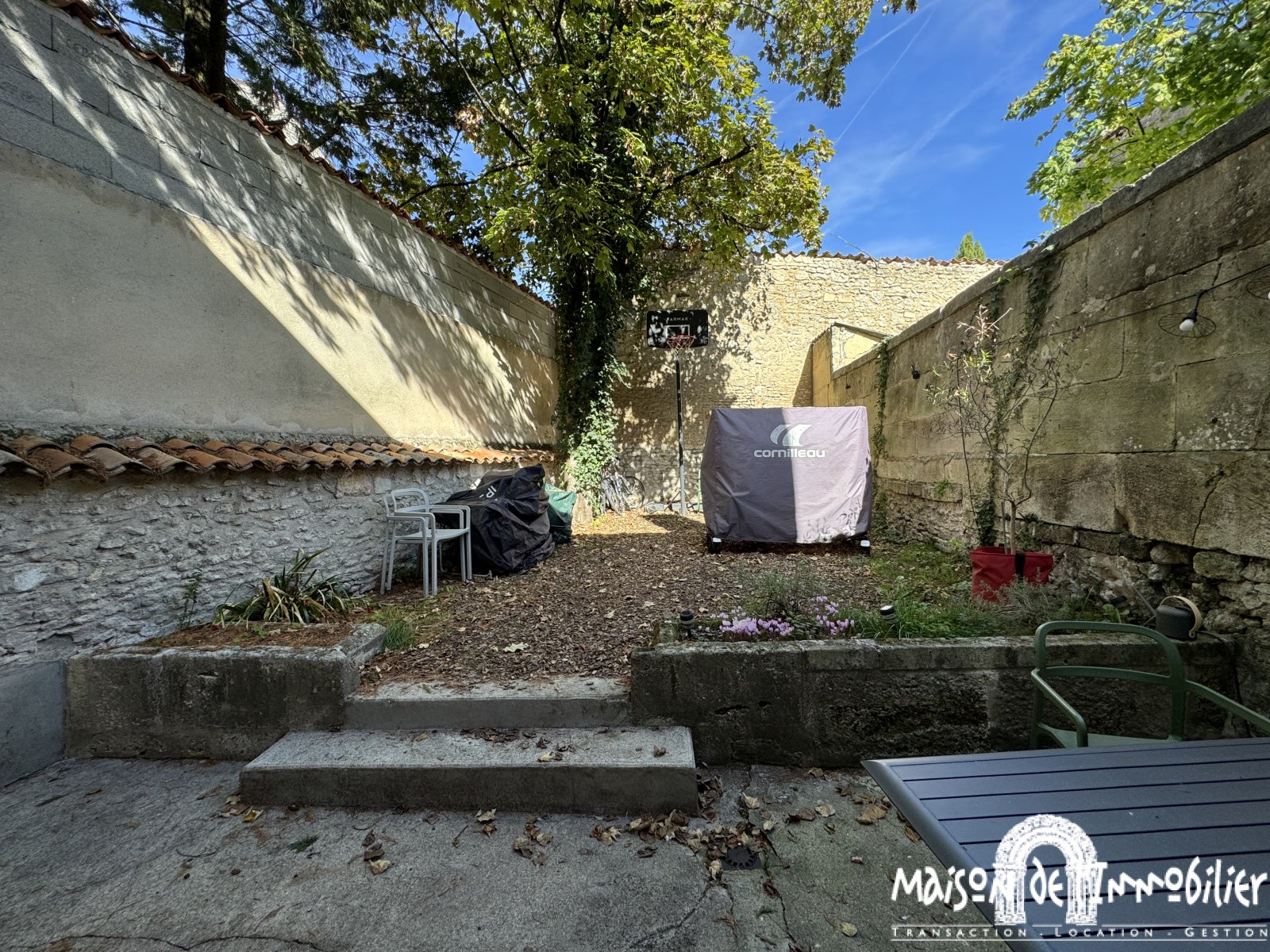 Maison Rue de la République à Cognac