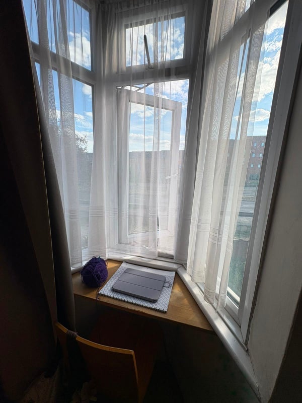 Room Western Avenue in Greater London