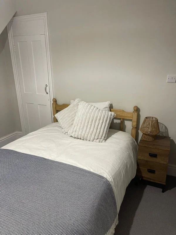 Room Wells Street in Rugby