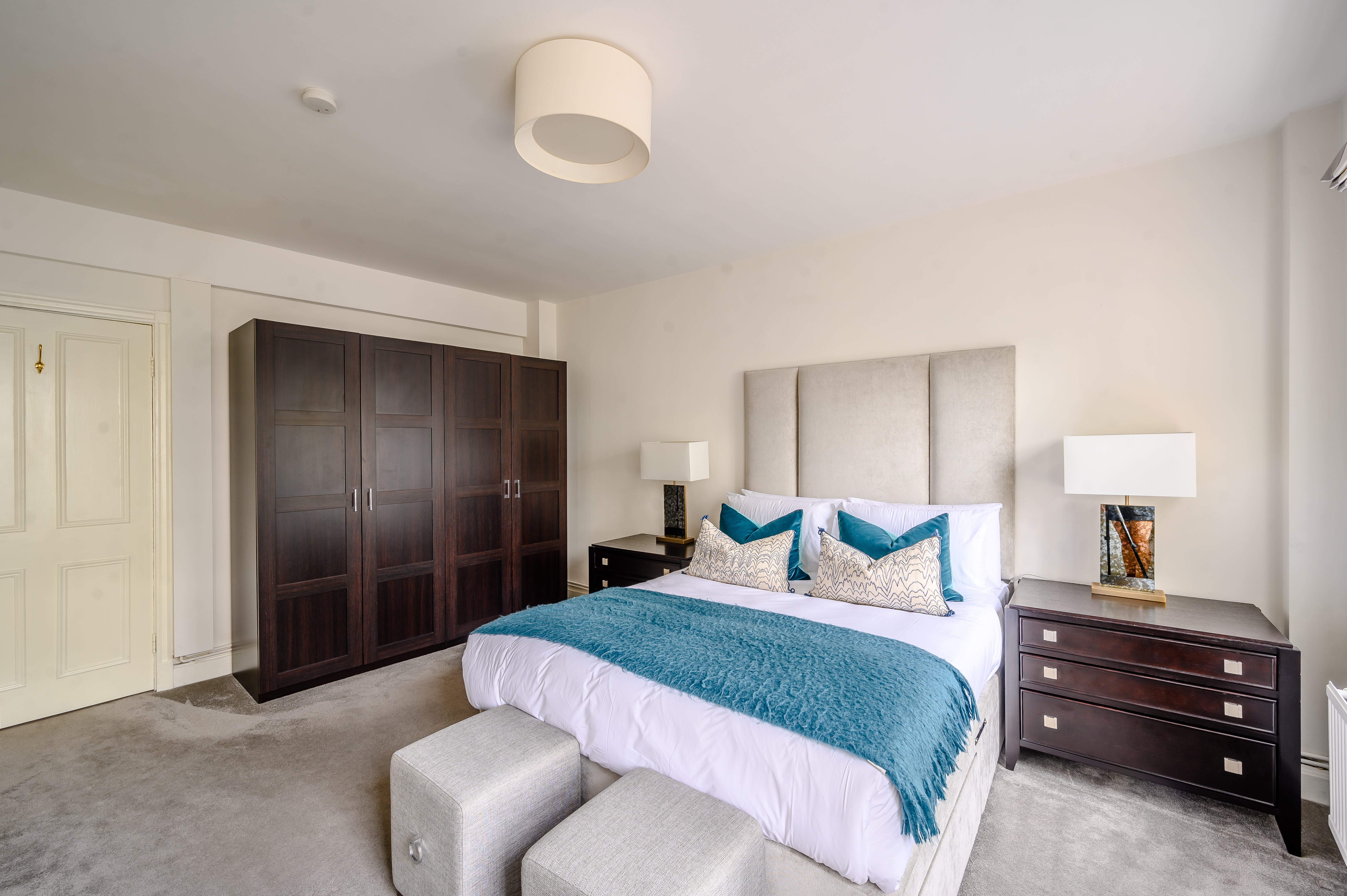 Flat Fulham Road in Greater London
