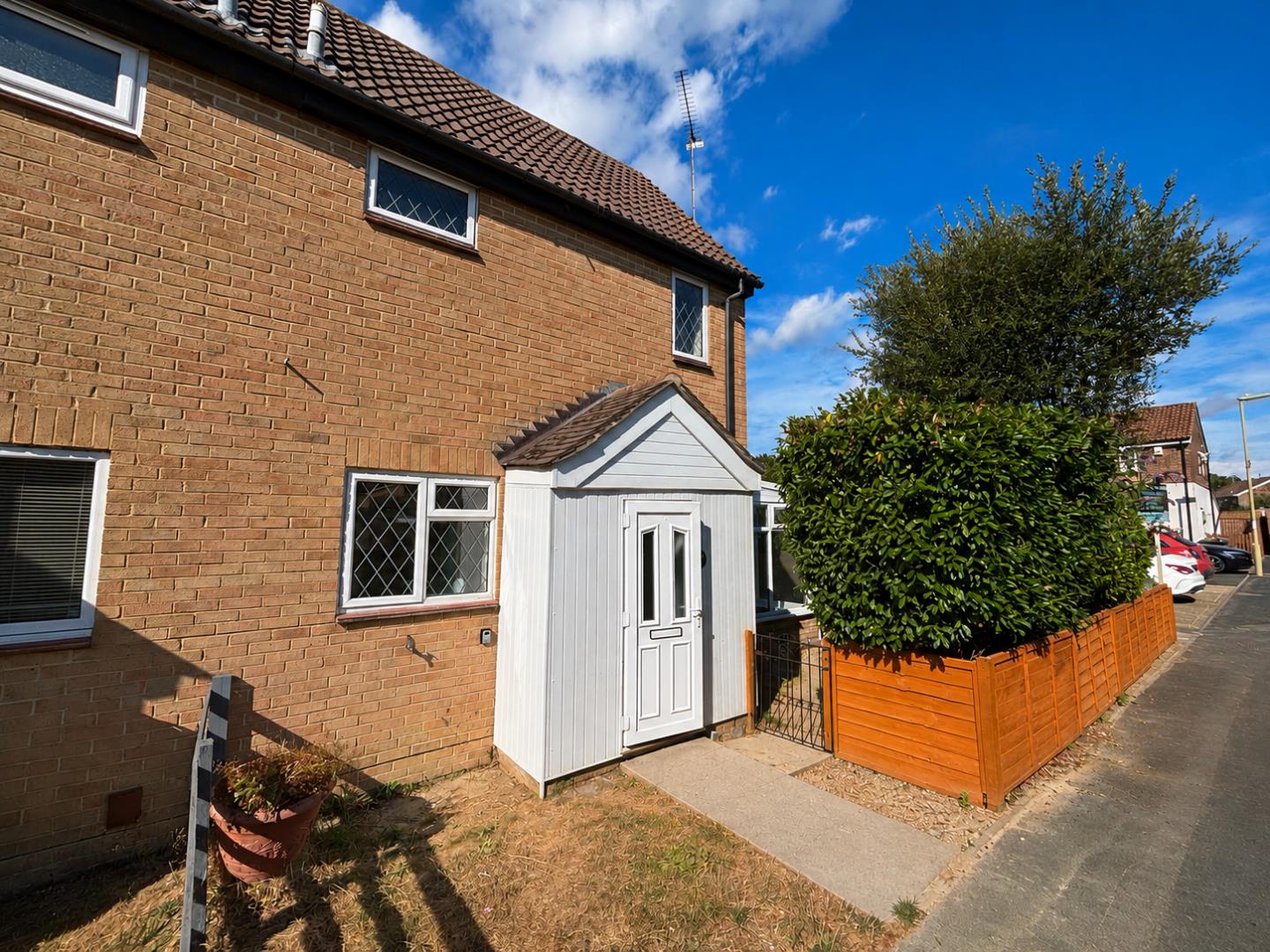 House Aintree Drive in Waterlooville