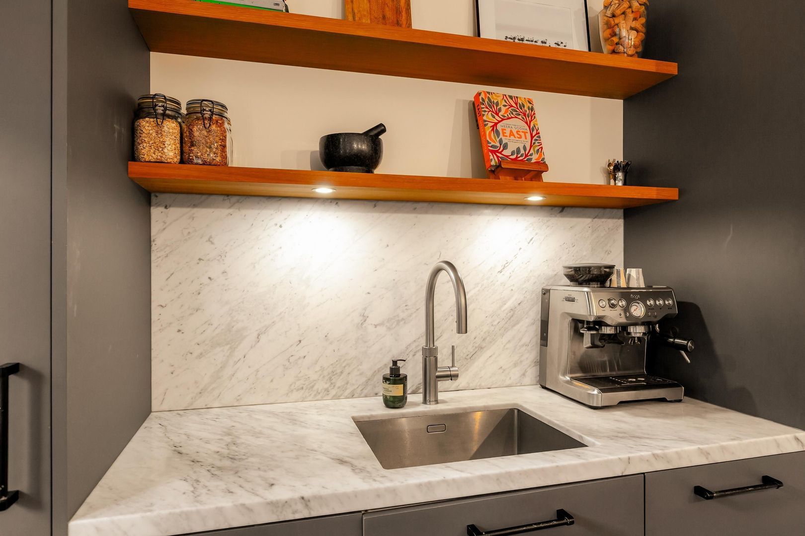 Appartement te koop: Van Spilbergenstraat 57H, Amsterdam