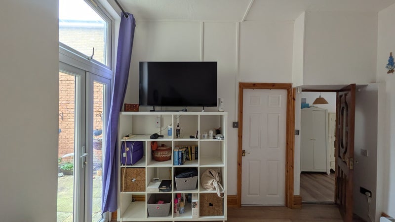 Room Chadwick Road in Greater London