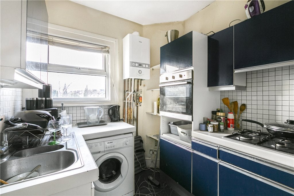 Flat Stockwell Road in Greater London