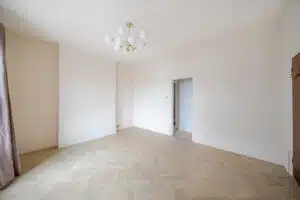 Flat Elgin Road in Greater London