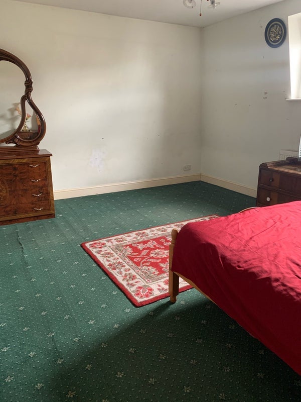 Room Wood's Road in Greater London