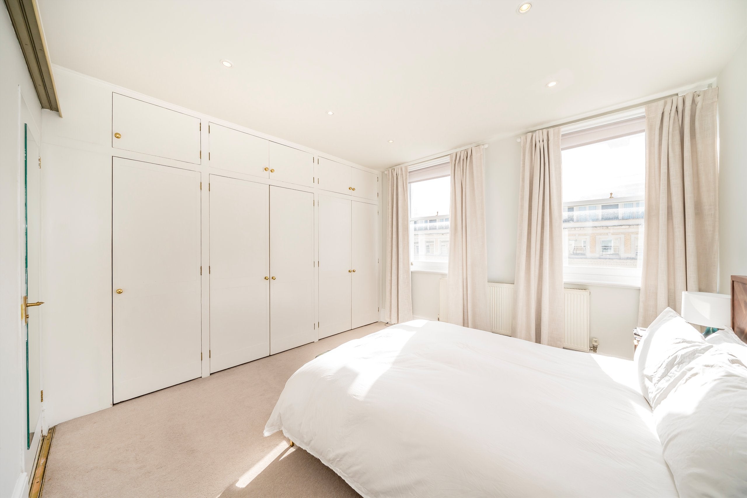Flat De Vere Gardens in Greater London