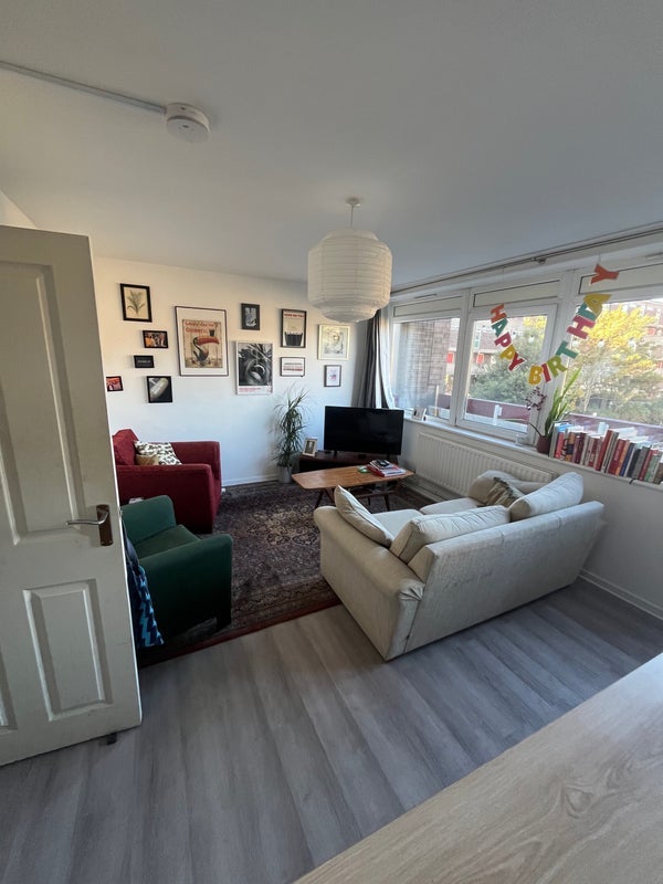 Room Hampson Way in Greater London