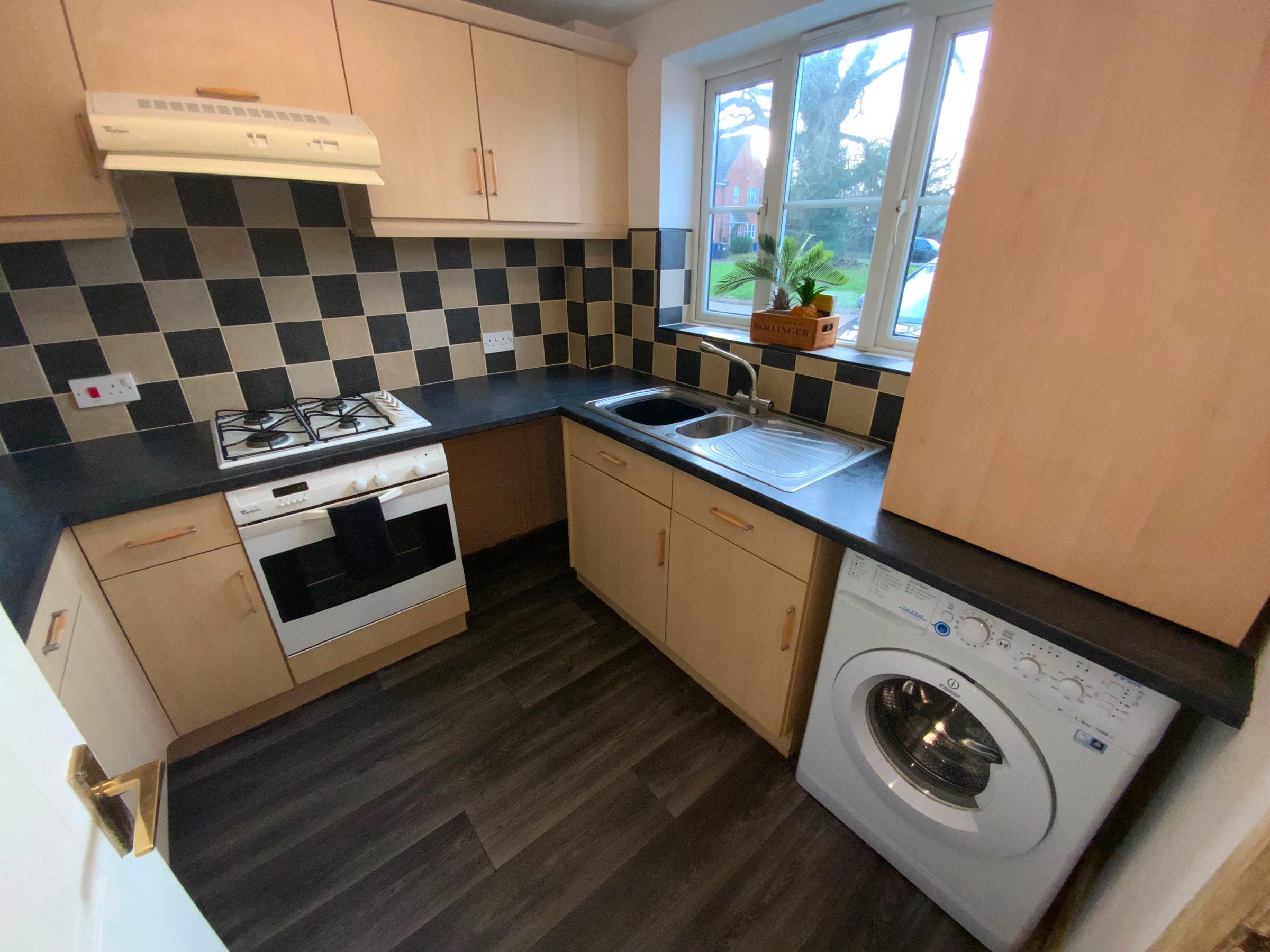 House Astcote Court in Doncaster