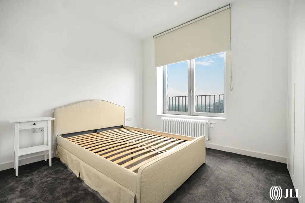 Flat Castle Slip in Greater London