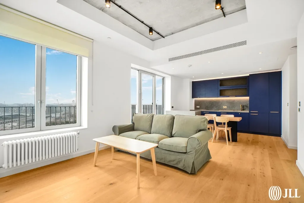 Flat Castle Slip in Greater London