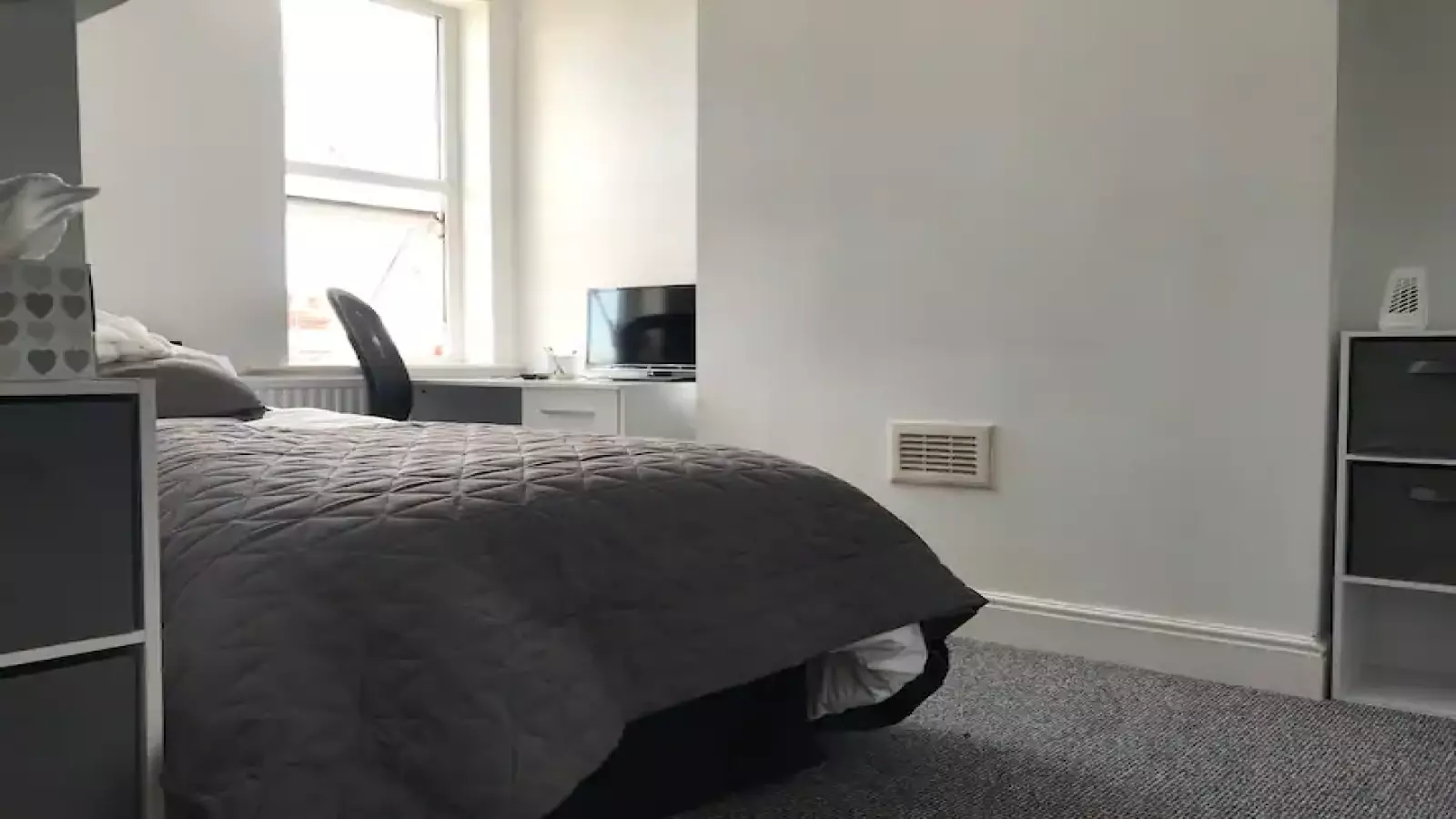 Flat Gabrielle Close in Nottingham