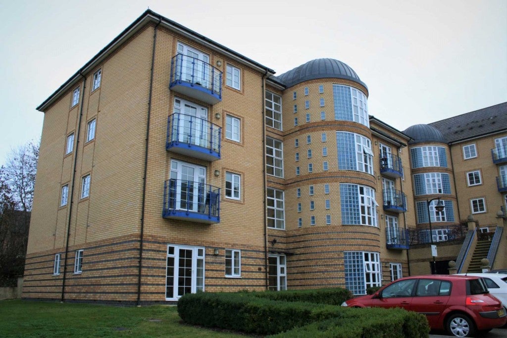 Flat Newland Gardens in East Hertfordshire