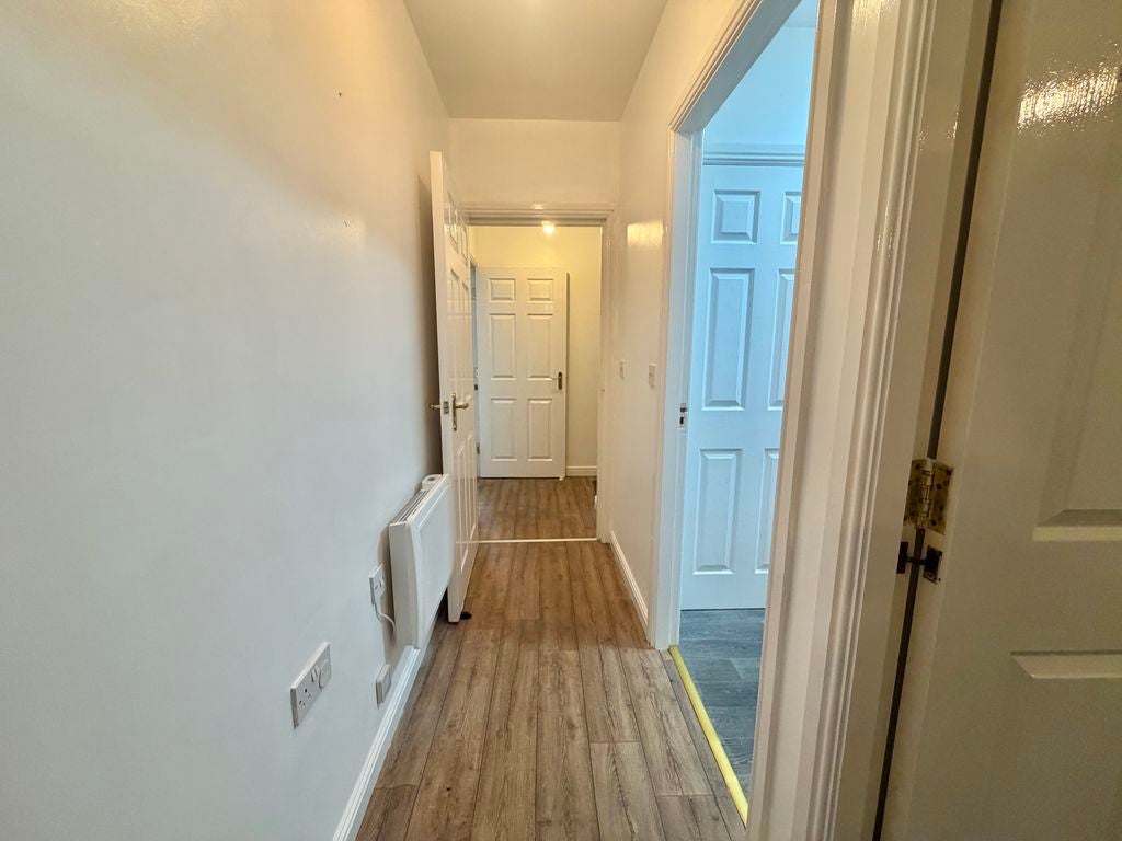 Flat Ainsworth Court in Salford
