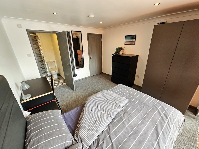 Room Langhorn Close in Newcastle upon Tyne