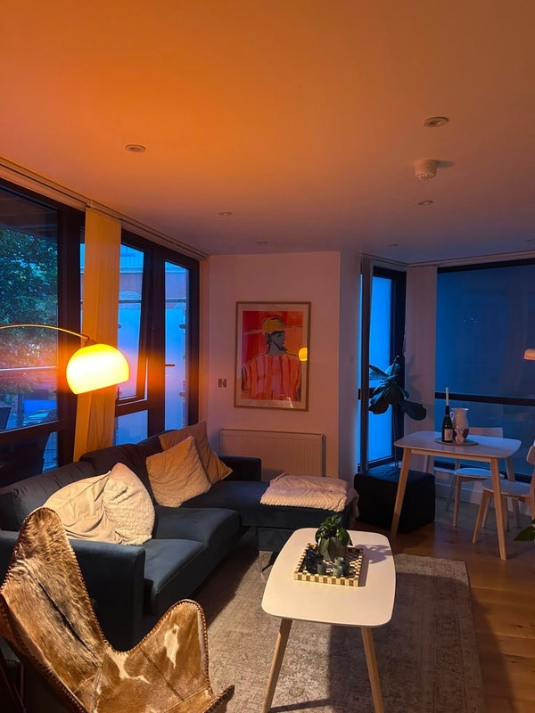 Room Tyssen Street in Greater London