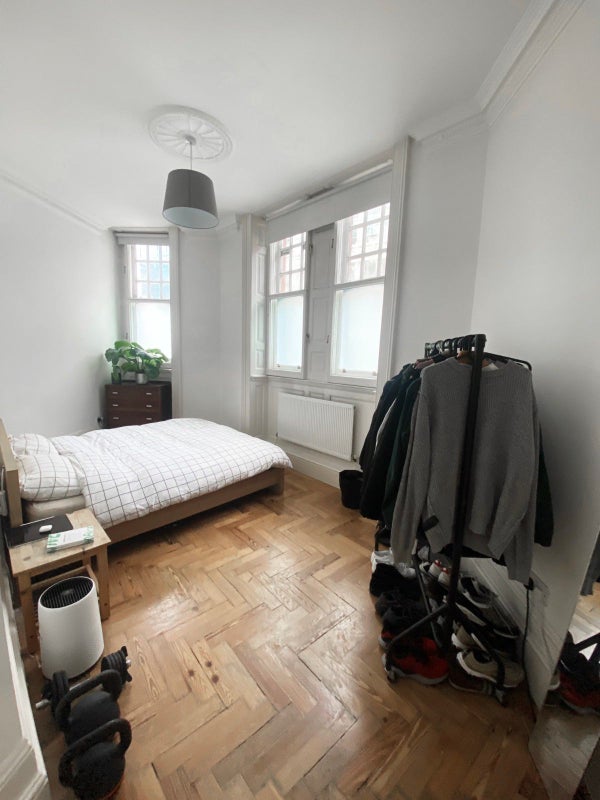 Room Clerkenwell Road in Greater London