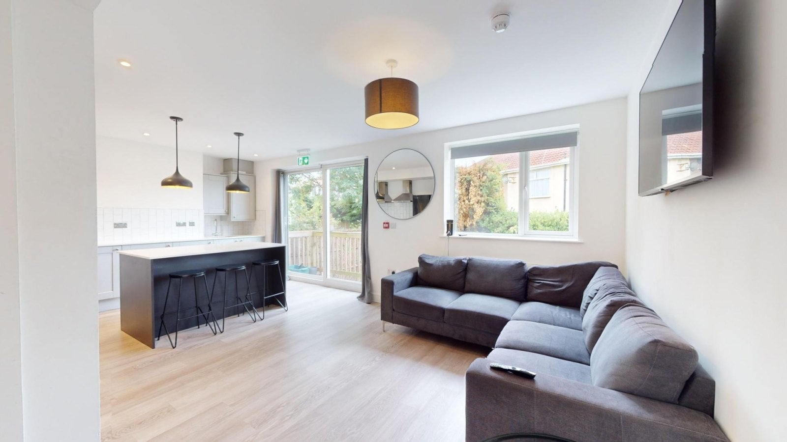 House Braemar Avenue in Bristol