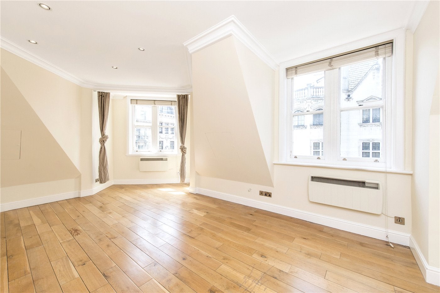 Flat Old Bond Street in City of Westminster