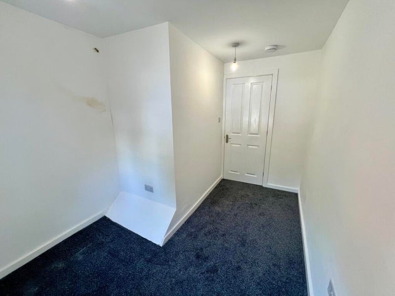 Flat Seymour Street in Radcliffe