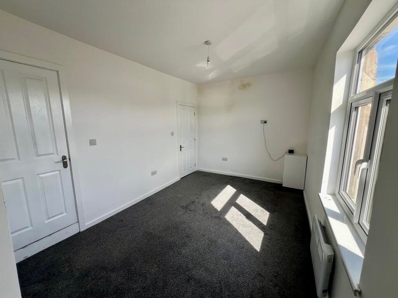 Flat Seymour Street in Radcliffe