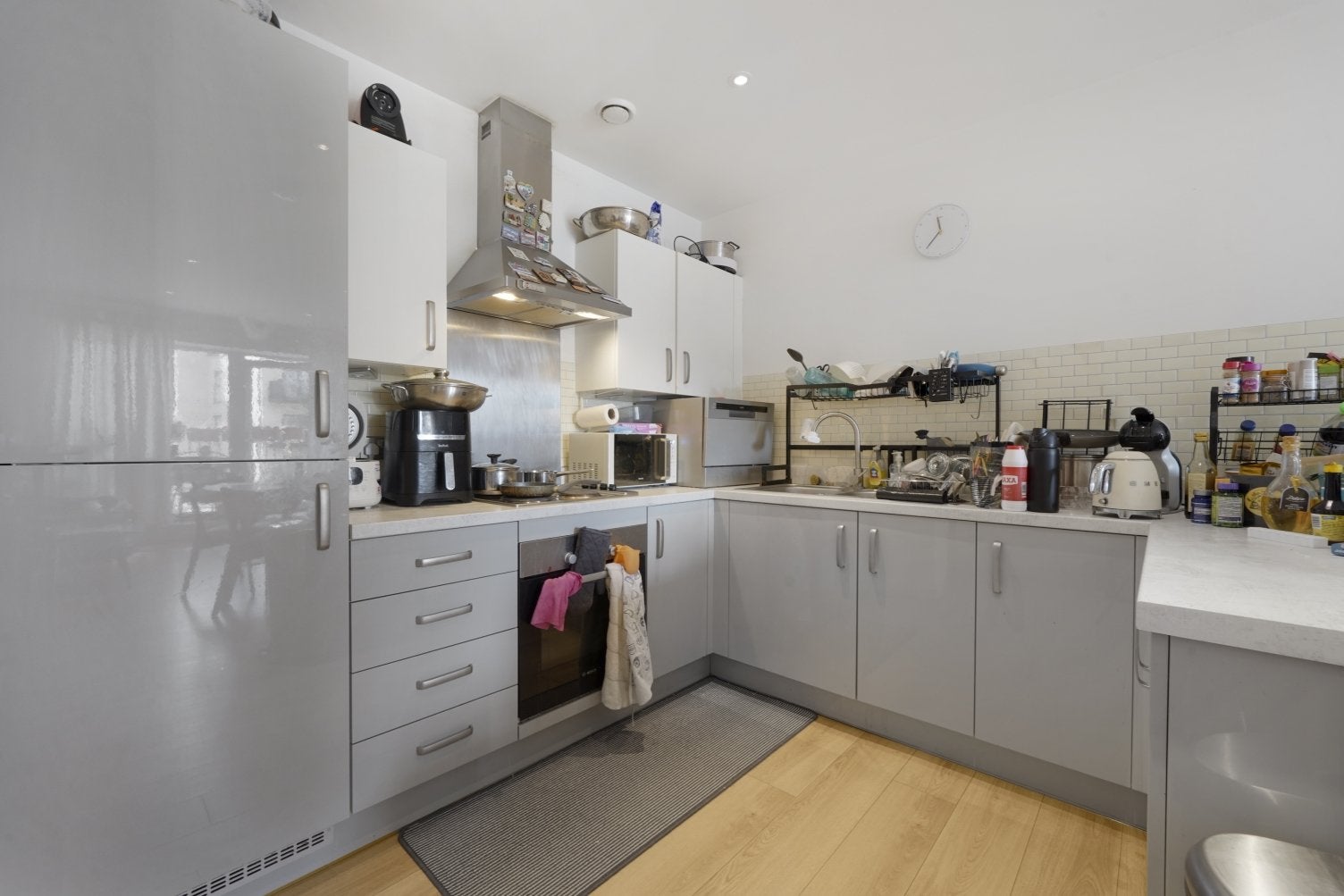 Flat Brumwell Avenue in Greater London