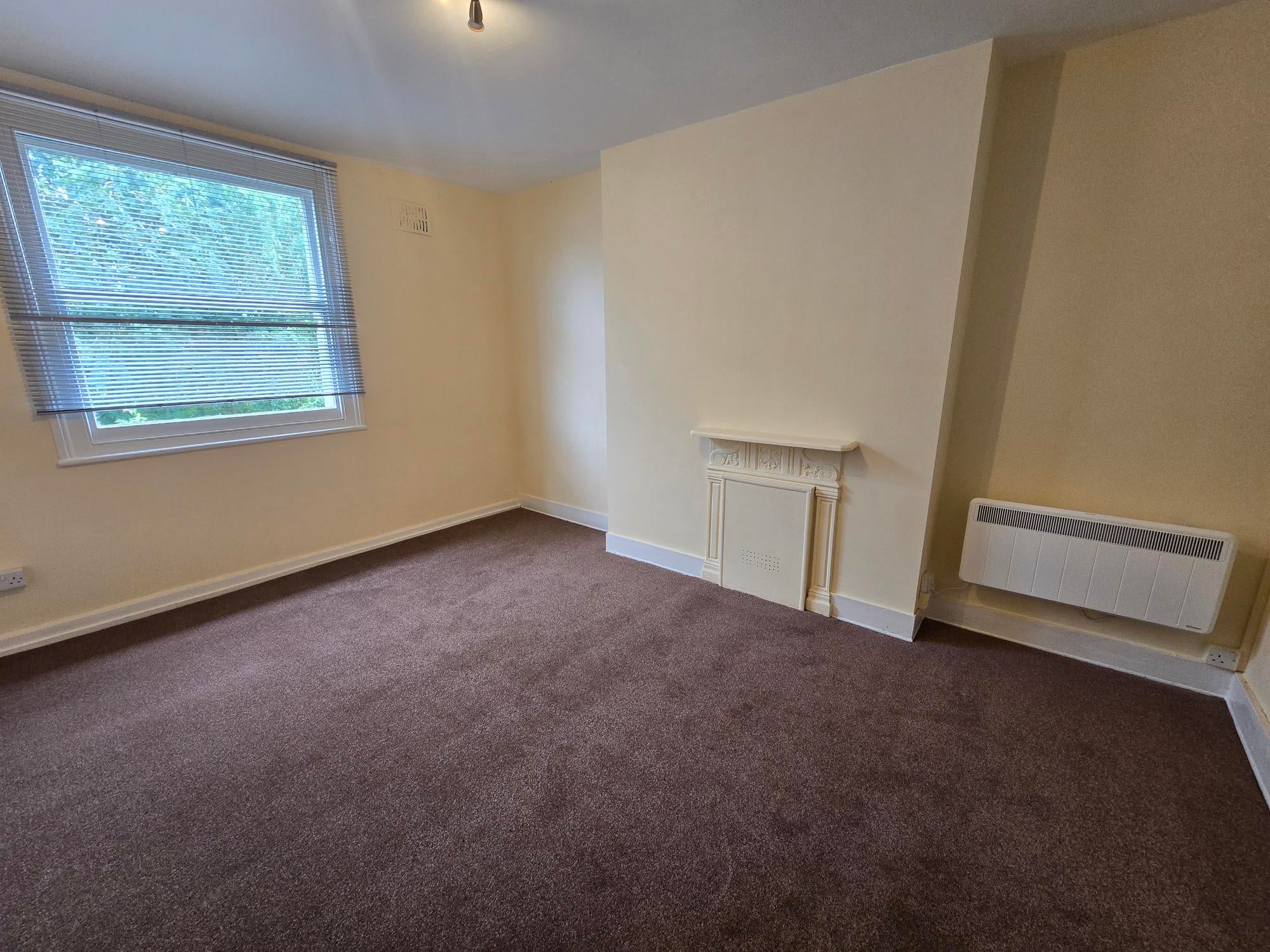 Flat Penge Road in Greater London