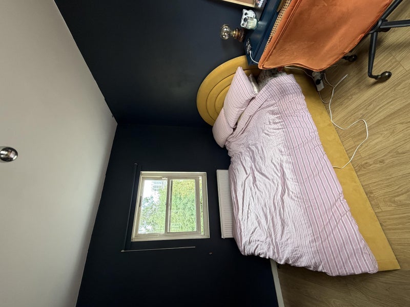 Room Normandy Road in Greater London