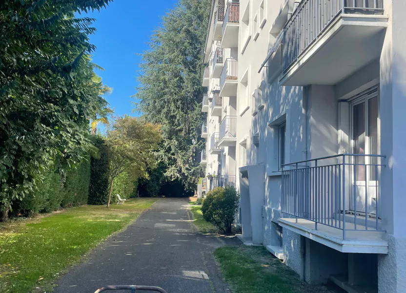 Flat Rue du 14 Juillet in Jurançon