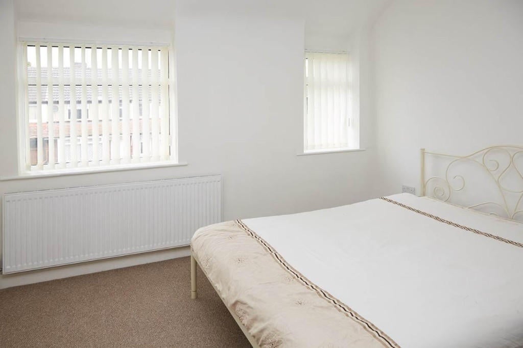 House Croft Lane in Farnworth