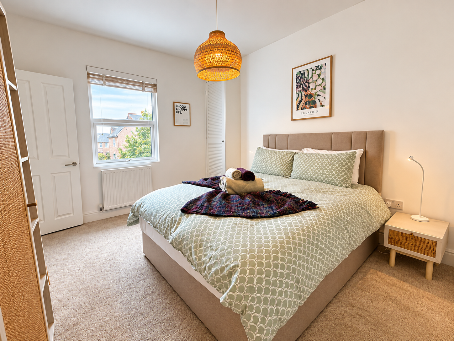 Flat Victoria Parade in Torquay