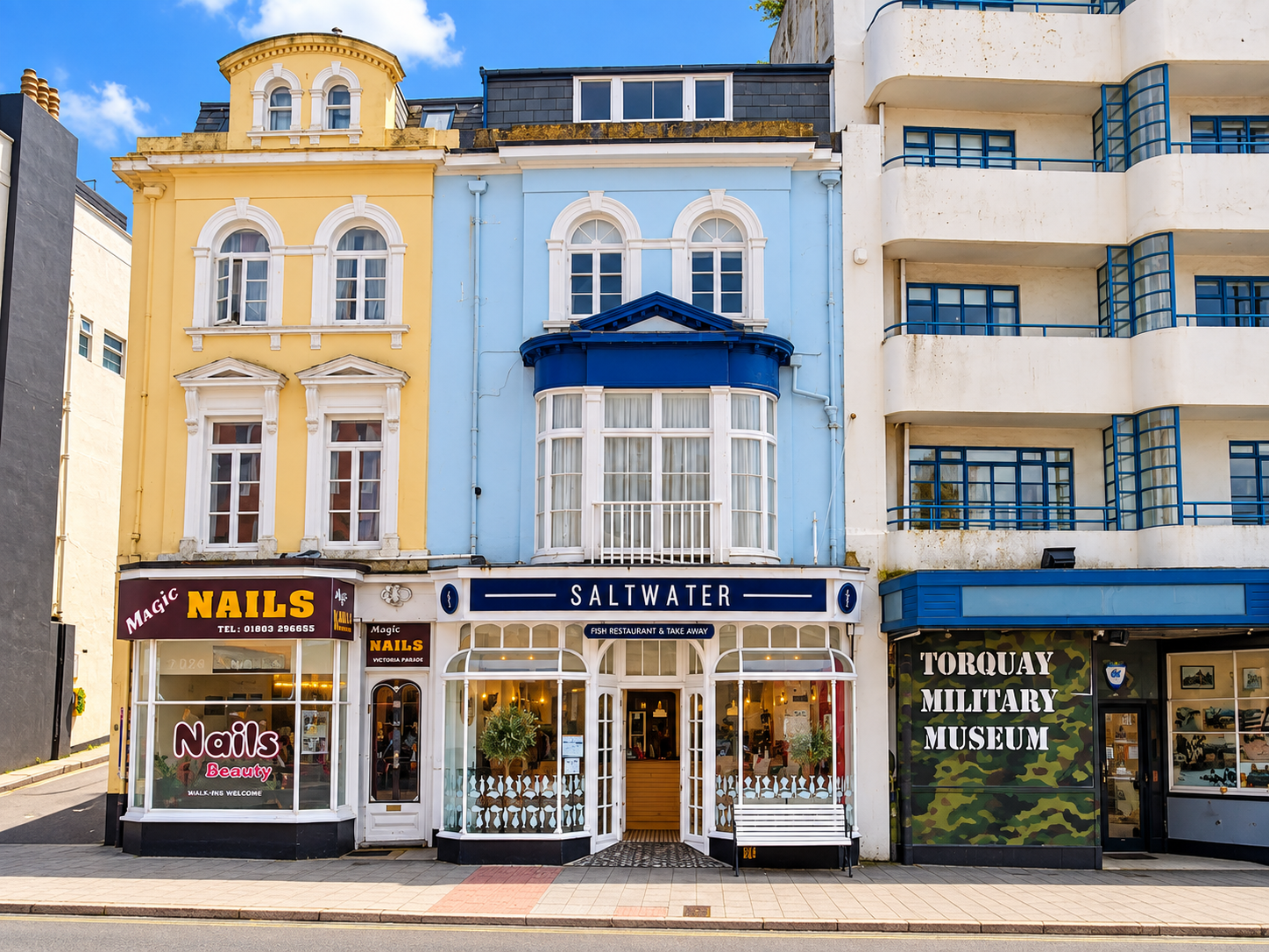 Flat Victoria Parade in Torquay