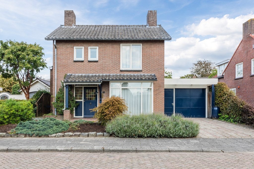 Huis Heesakkerweg 20 in Budel