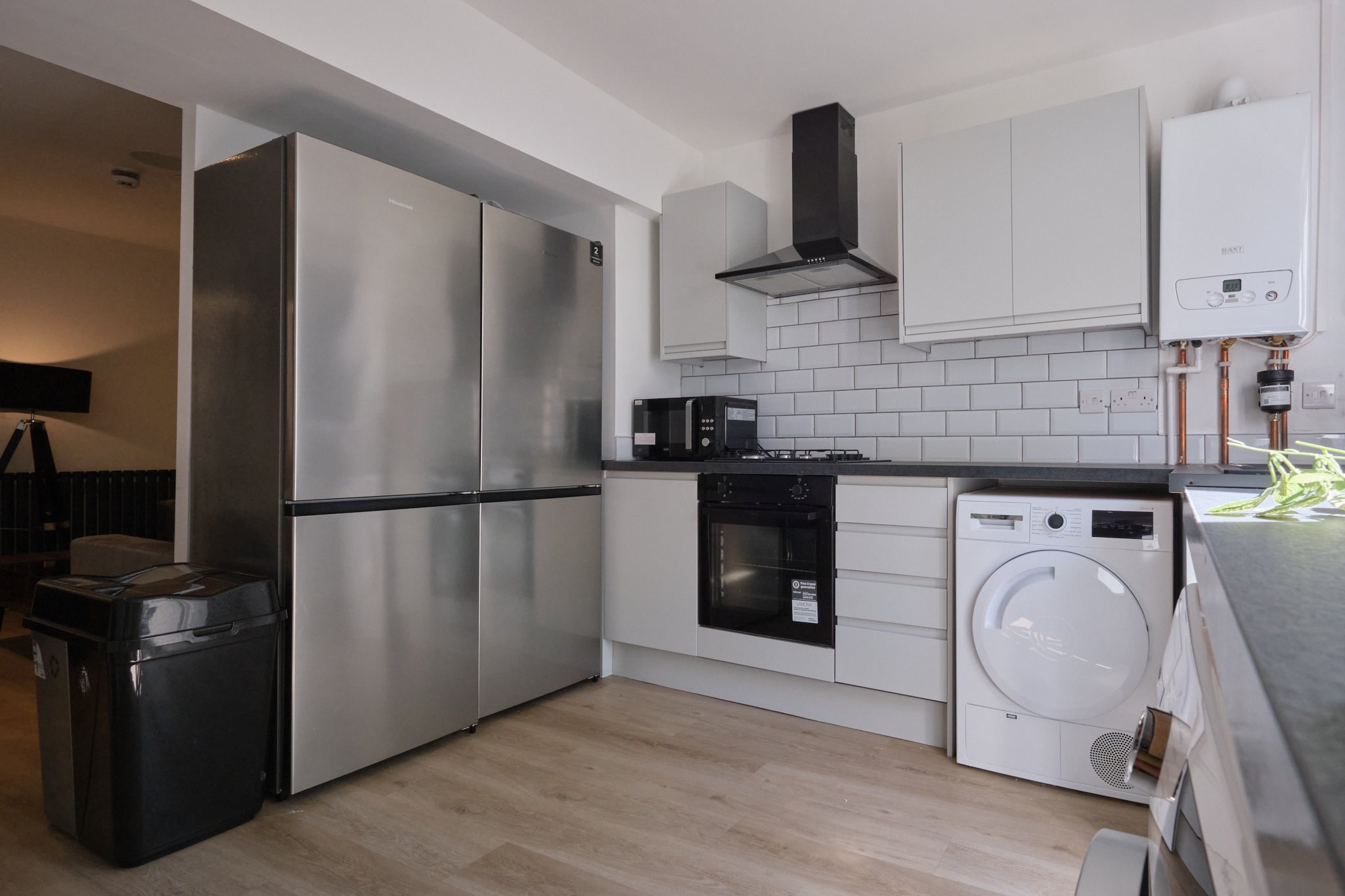 Room Mansel Street in Swansea