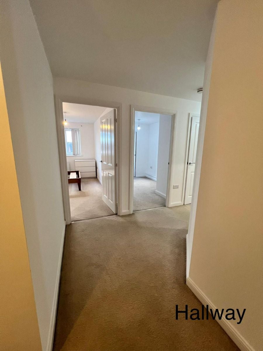 Flat Onyx Crescent in Leicester